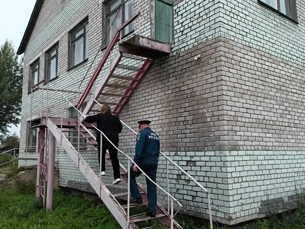 Проверка школ на пожарную безопасность